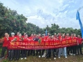 昶豐周末辦公室人員出動， 現(xiàn)摘現(xiàn)吃桂味荔枝， 解鎖夏日團建快樂！